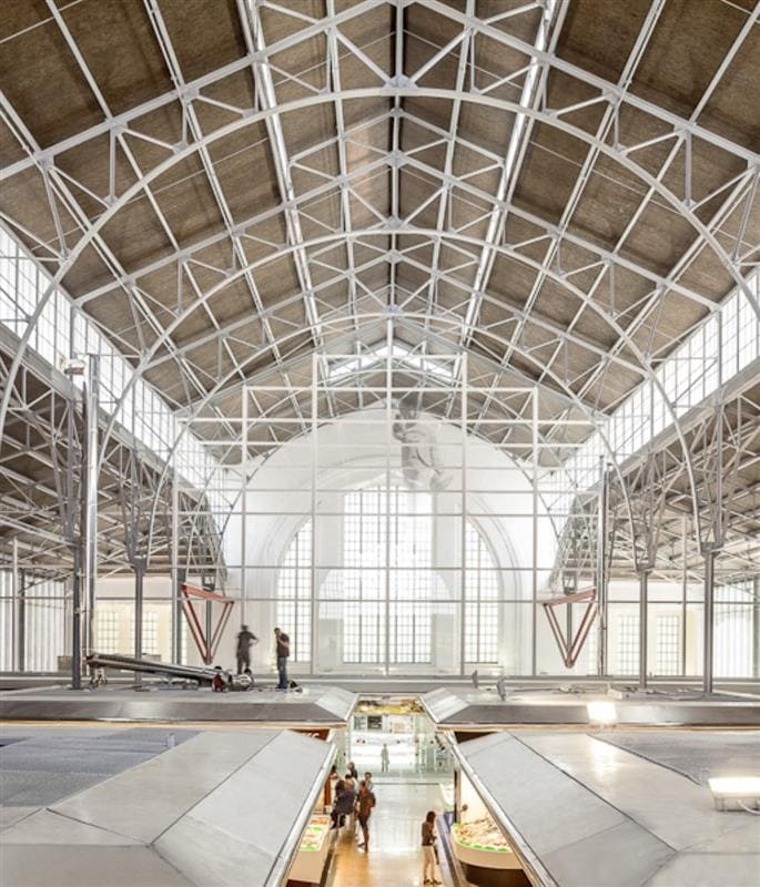 Renovating a heritage building without freezing it in time: El Mercat del Ninot